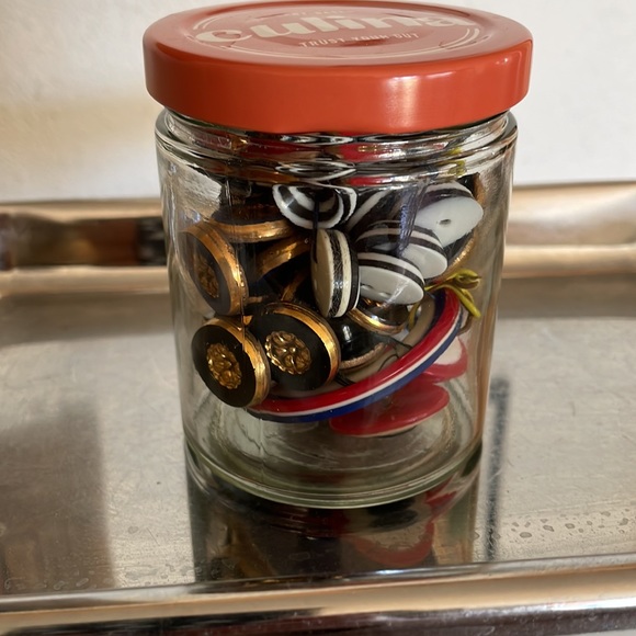 Vintage Buttons!! - Picture 10 of 11